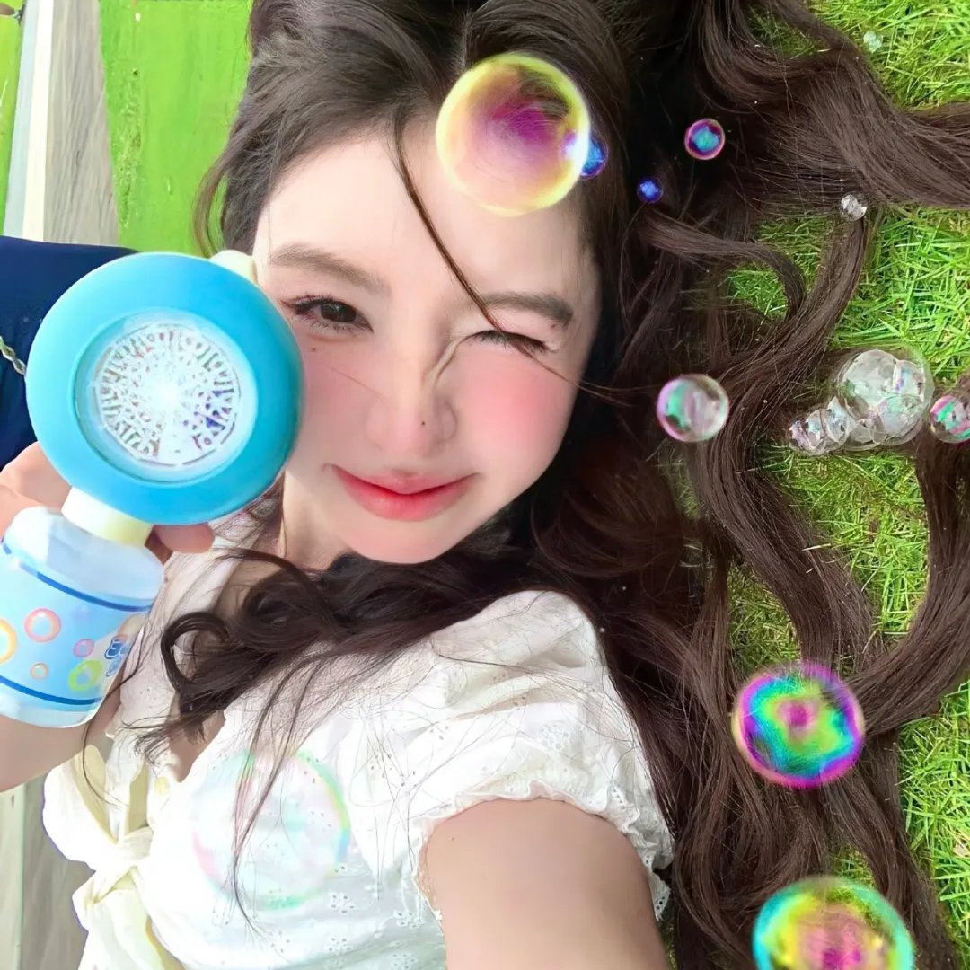 霸道总裁与乡村女教师 在线观看封面